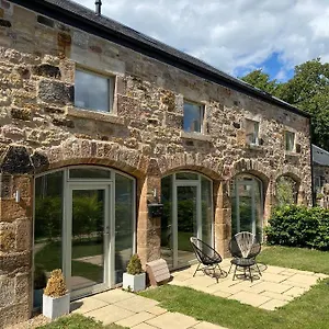 Luxurious 3 Bedroom With 2 Parking Spaces Holiday home Edinburgh
