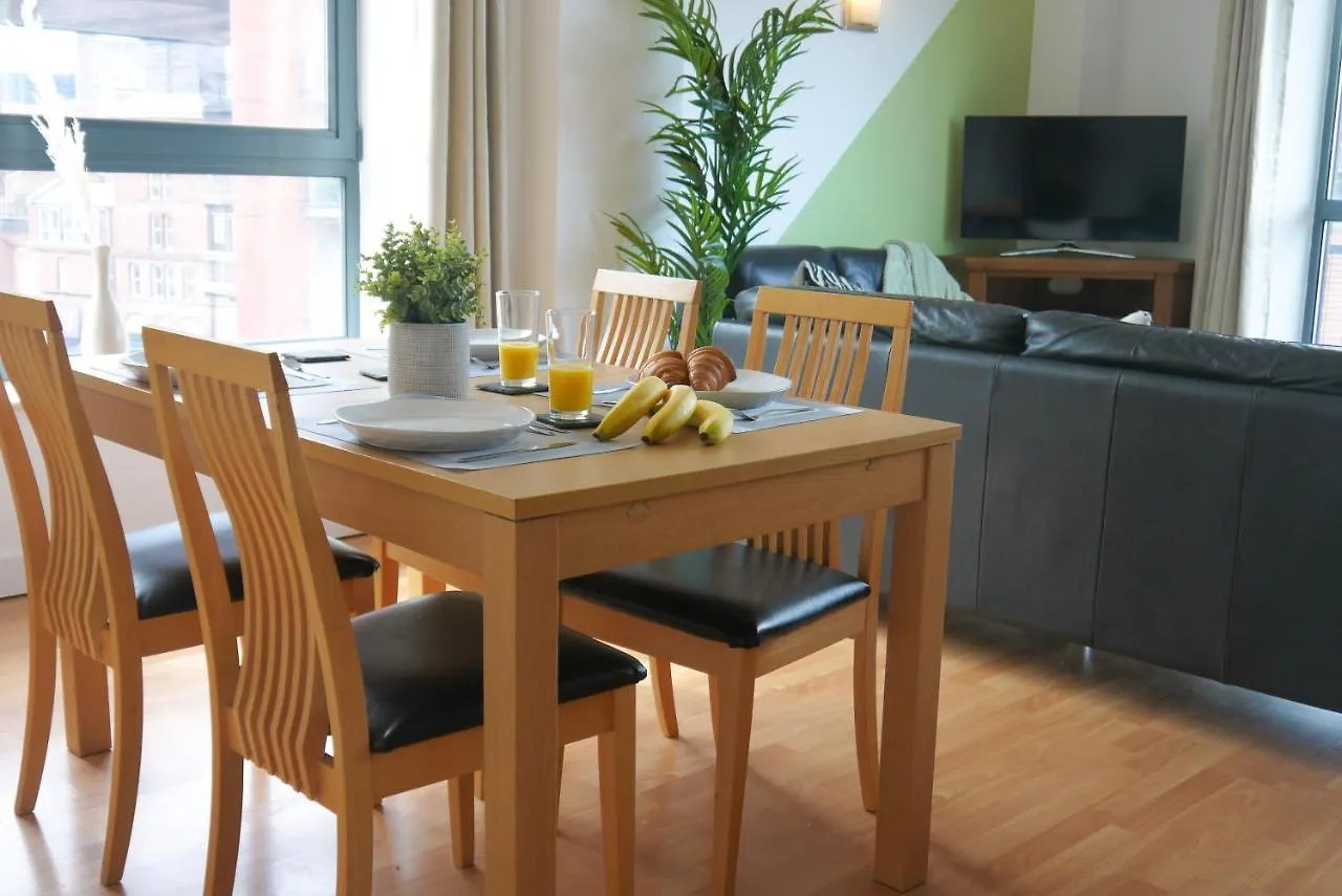 Ferienwohnung Perfect For Relocation & Business- Near Hospital Sheffield Apartment